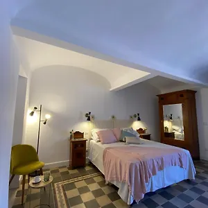 Bed & Breakfast Dimora Dei Minoriti Aeroporto di Catania Fontana Rossa